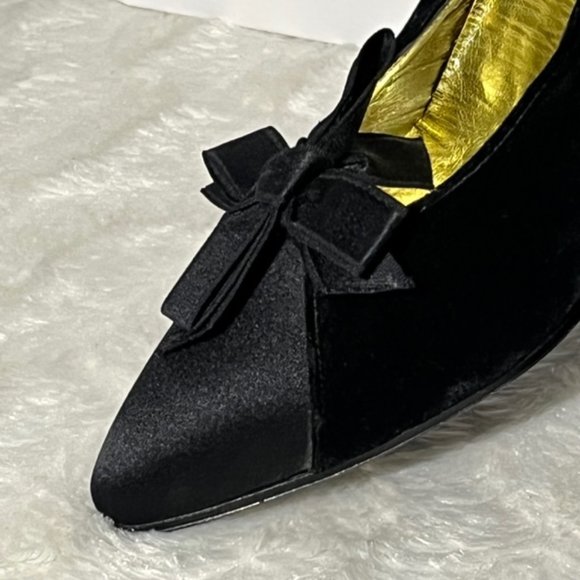Vintage CHANEL Black Velvet Pumps With Satin Trim And Removable Bow Size EU 37.5 - Picture 7 of 15